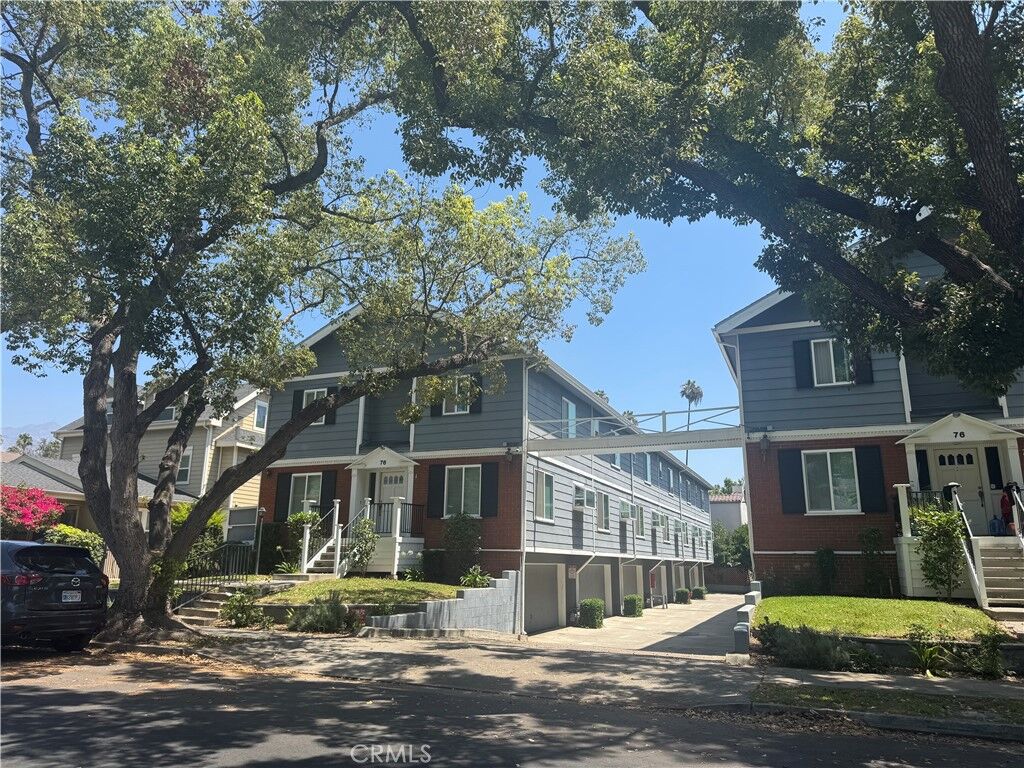 Property Photo:  76 N Sierra Bonita 4  CA 91106 