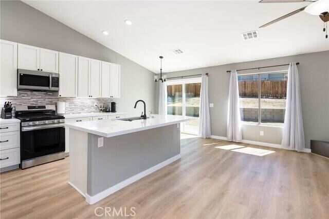 Property Photo:  12920 Maui Way  CA 92240 
