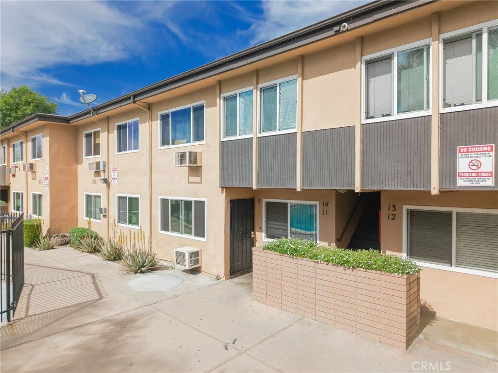 Property Photo:  3030 Vineland 3  CA 91706 