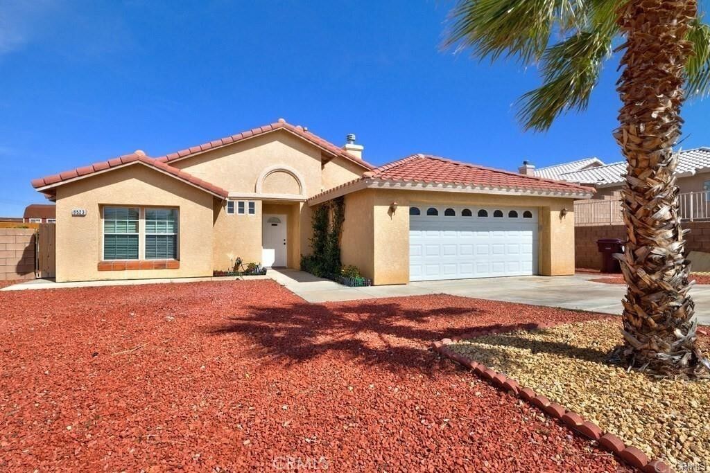 Property Photo:  