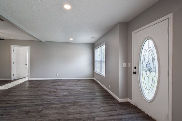 Property Photo: 121 Popular St N TN 37318