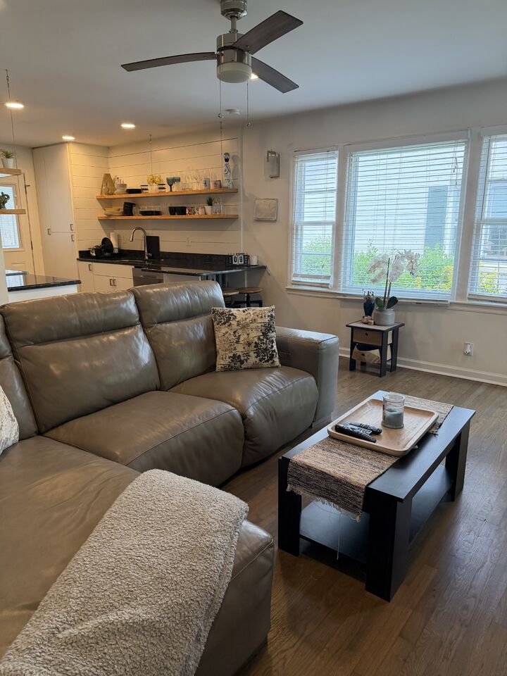 Property Photo: 856B Kirkwood Ave TN 37204