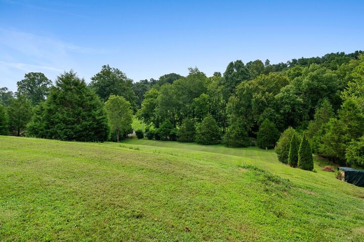 Property Photo: 5812 Buckner Loop Rd TN 37051