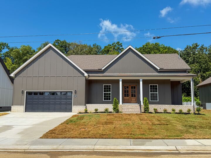 Property Photo: 108 Stonebrook Drive TN 37160