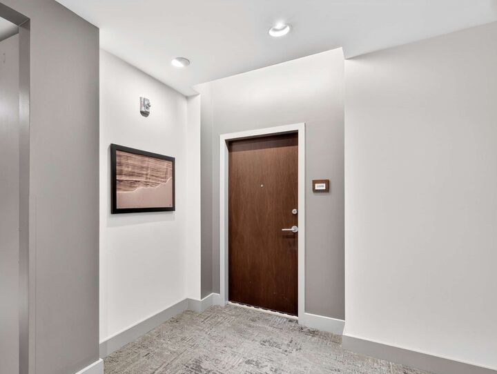 Property Photo: 1212 Laurel St 2206 TN 37203