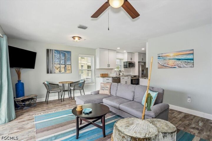 Property Photo: 7476 Sunset Harbor Drive 414 FL 32566