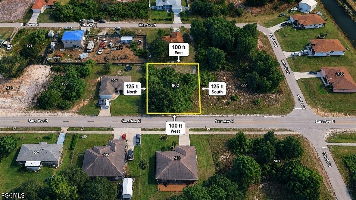 Property Photo: 902 Sara Avenue N FL 33971