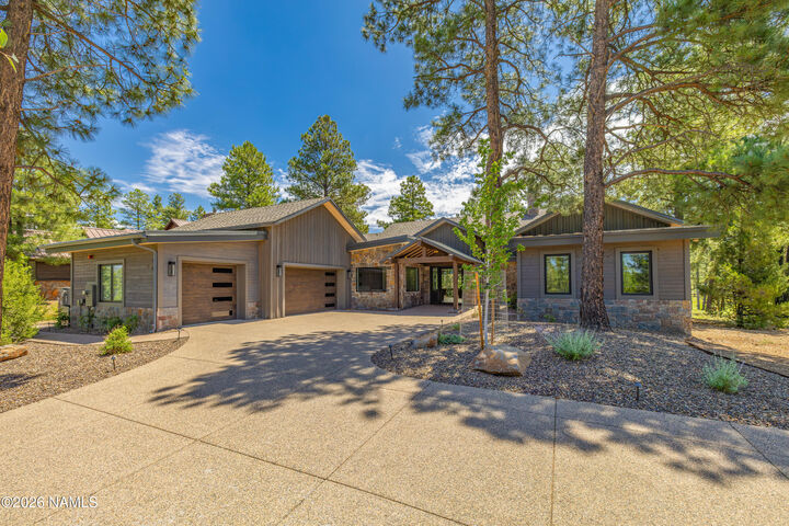Property Photo:  1931 E Barranca Drive  AZ 86005 