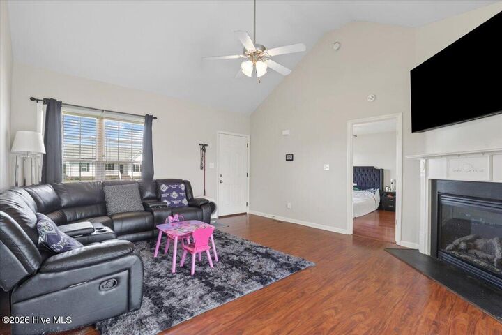 Property Photo:  200 Labrador Court  NC 28551 