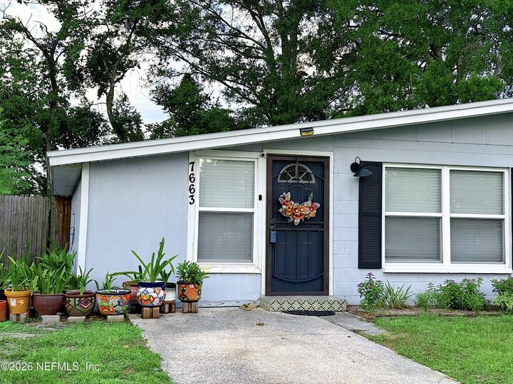 Property Photo: 7663 Falcon Street FL 32244