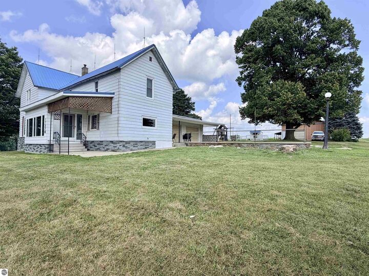 Property Photo:  17370 80th Avenue  MI 49665 