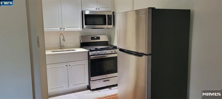 Property Photo: 400 Fairview Avenue 2J NJ 07024