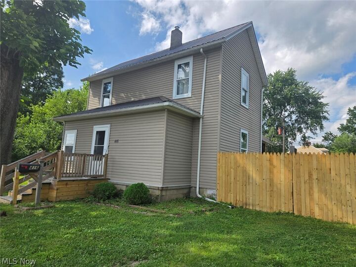 Property Photo: 416 W Pennsylvania Avenue OH 44672