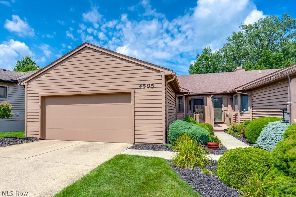 Property Photo:  4505 Oakhill Boulevard  OH 44053 