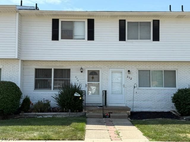 Property Photo: 274 Ivy Lane OH 44077
