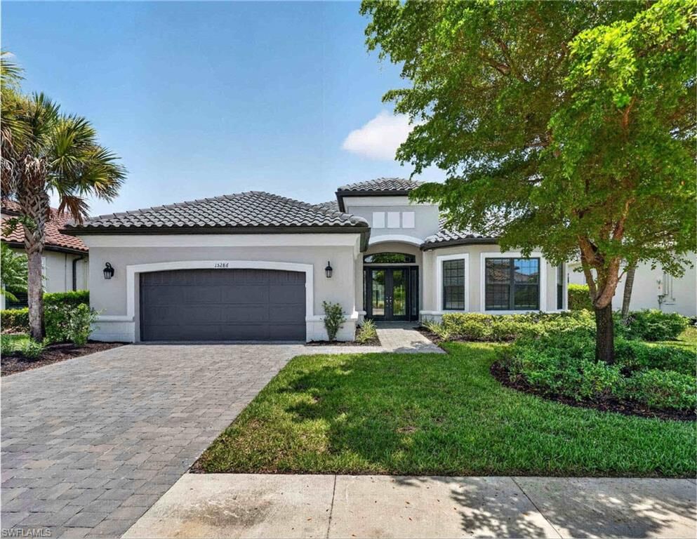 Property Photo:  15286 Arpino Ct  FL 34114 