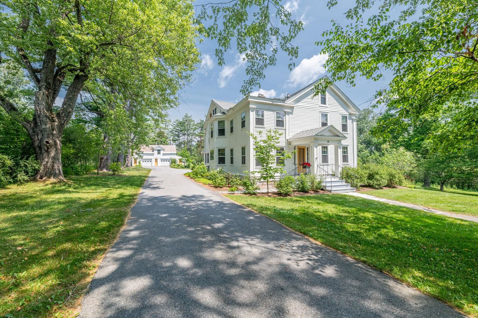 Property Photo:  212 Taconic Road  VT 05254 