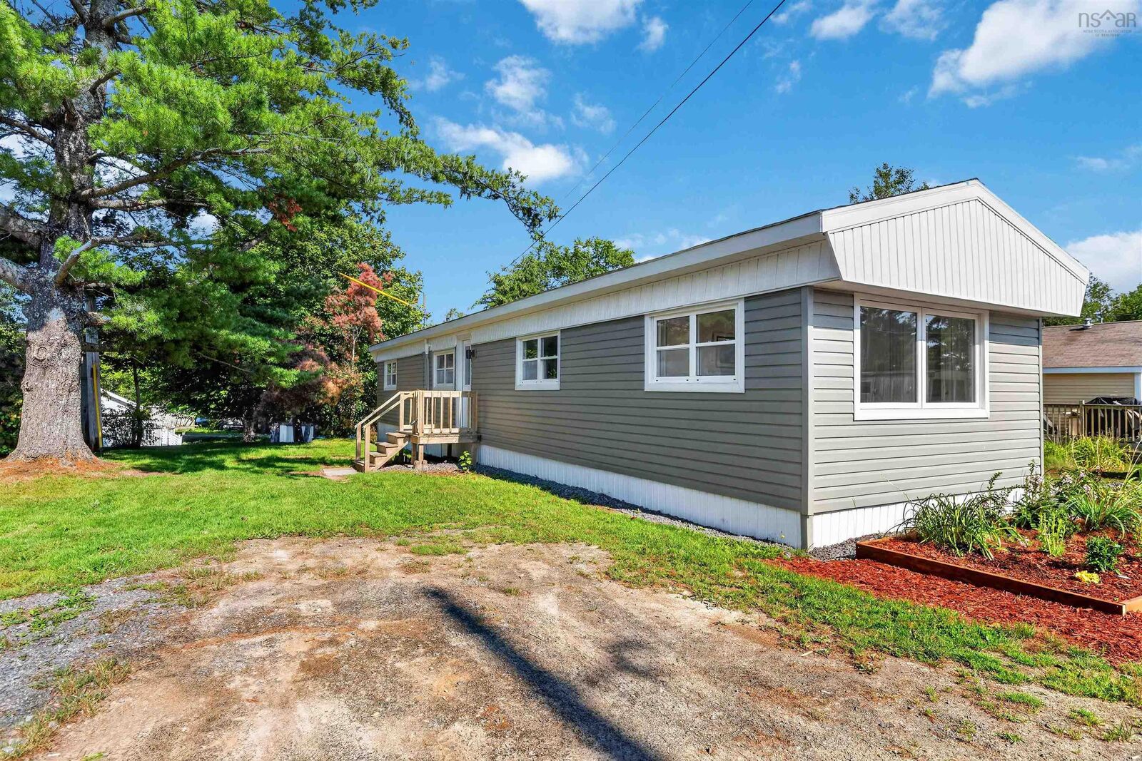 Property Photo: 13 Hilltop Drive NS B0P 1L0