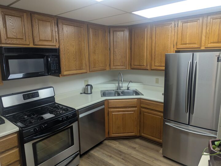 Property Photo: 6670 Vernon Avenue S 106 MN 55436