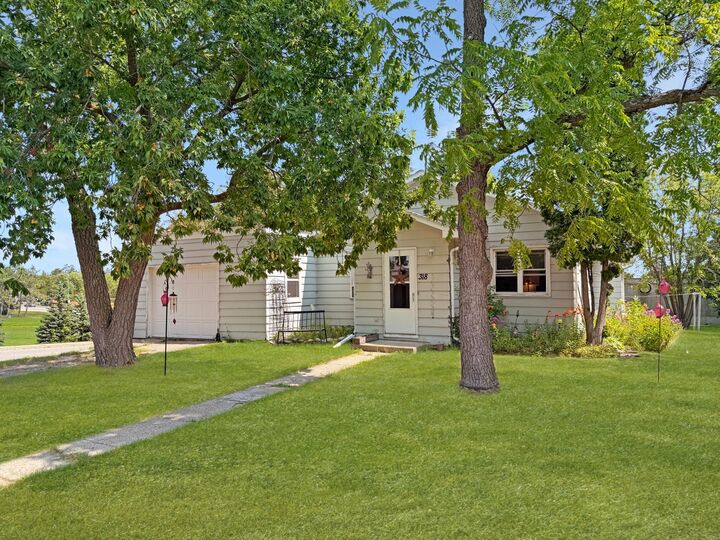 Property Photo:  318 Clearwater Avenue NW  MN 56621 