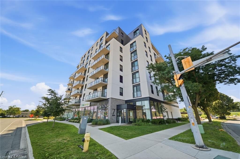 Property Photo: 7 Erie Avenue 202 ON N3S 2E7