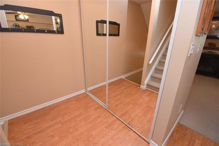 Property Photo:  63 Fonthill Road 1  ON L9C 6T1 