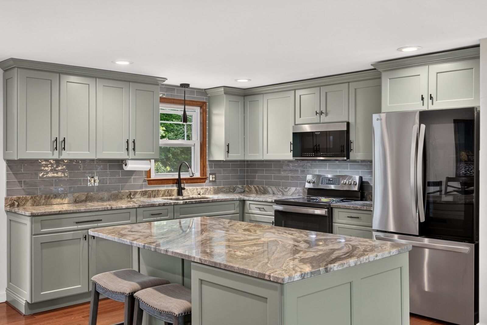 Property Photo:  106 Tanglewood Dr  MA 02536 