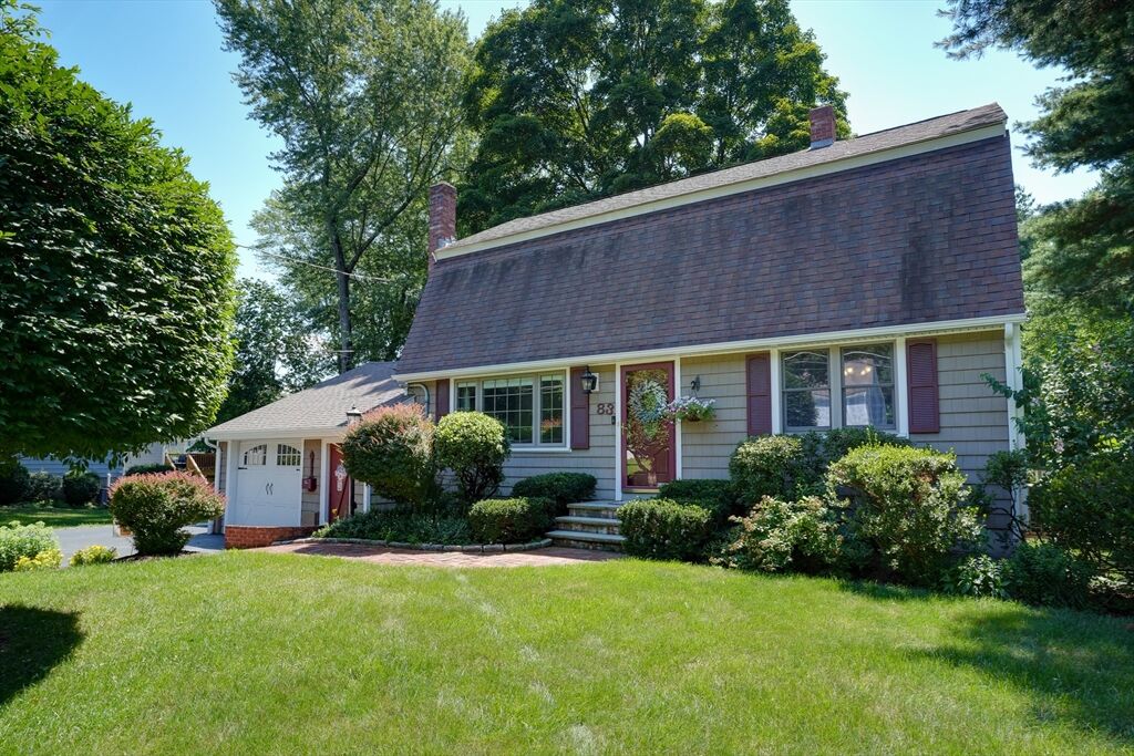 Property Photo:  83 Crestwood Dr  MA 01532 