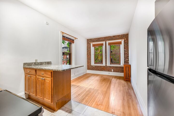 Property Photo:  479 Beacon St 32  MA 02115 