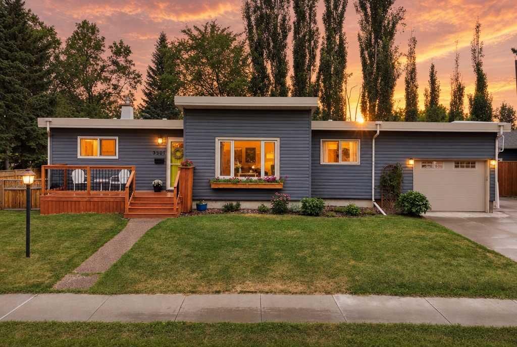 Property Photo: 3501 Spruce Drive AB T4N 3N8