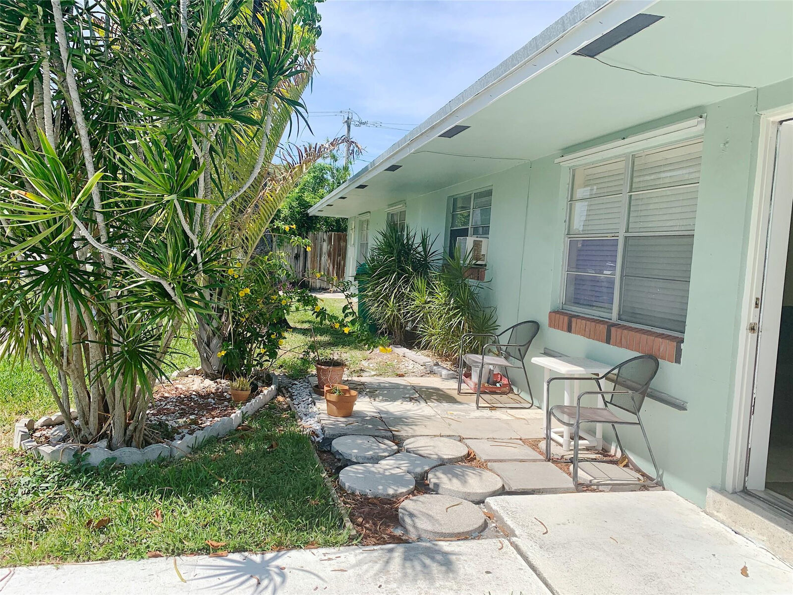 Property Photo:  511 SE 2nd Avenue South  FL 33004 