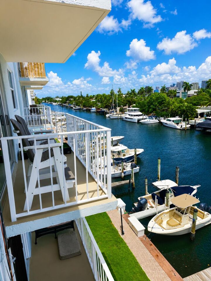 Property Photo:  1777 SE 15th Street 419  FL 33316 