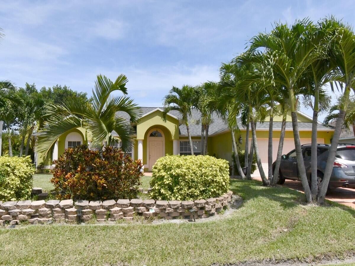 Property Photo: 4435 SW Masefield Street FL 34953