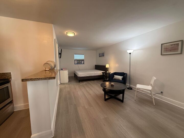 Property Photo: 3226 NE 12th Street 8 FL 33062