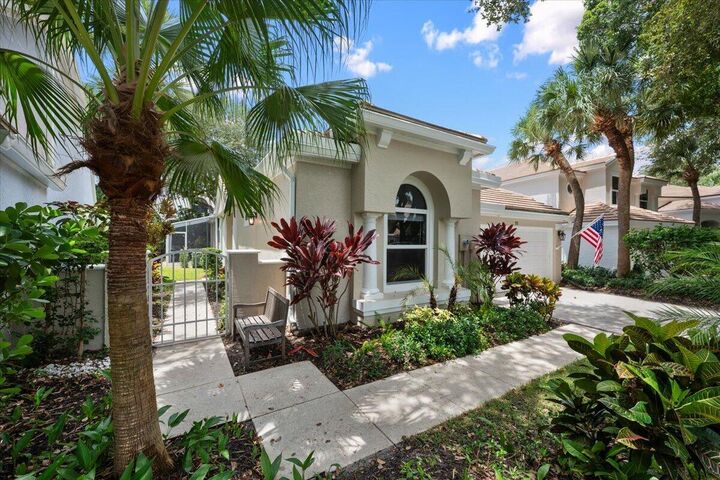 Property Photo:  21 Grand Bay Circle  FL 33408 
