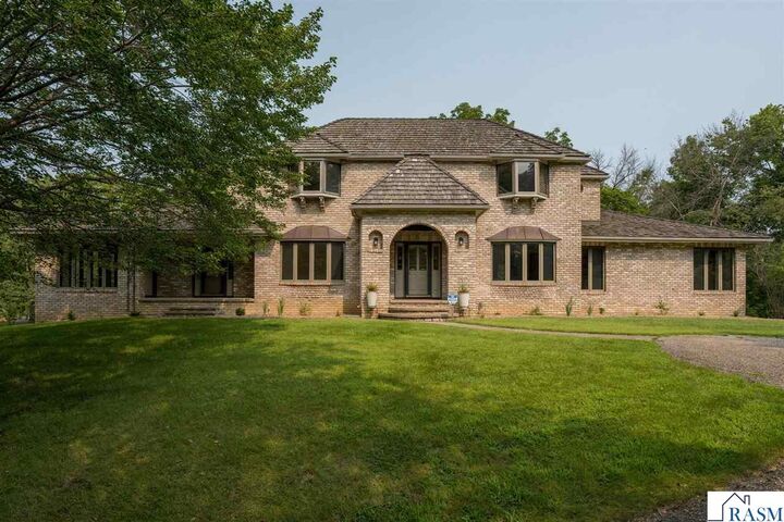 Property Photo: 101 Pohl Road MN 56001