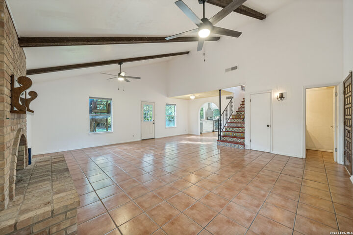 Property Photo: 1122 Jack Pine St TX 78232