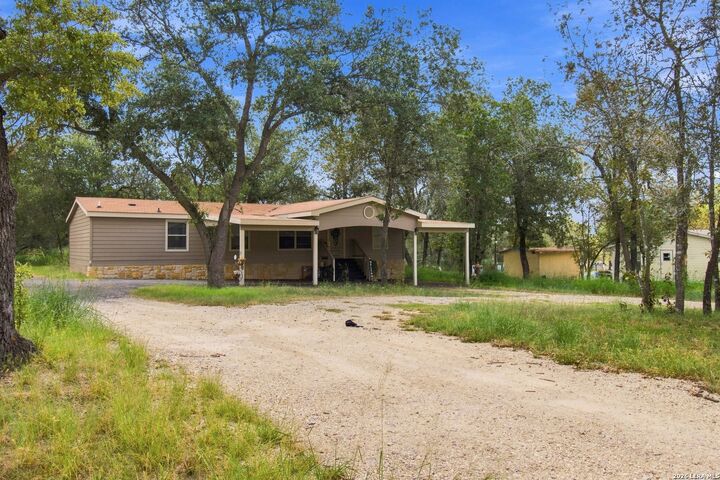 Property Photo: 23306 Hickory Pass TX 78264