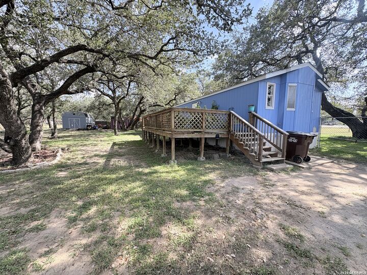 Property Photo: 360 Brandon Way TX 78065