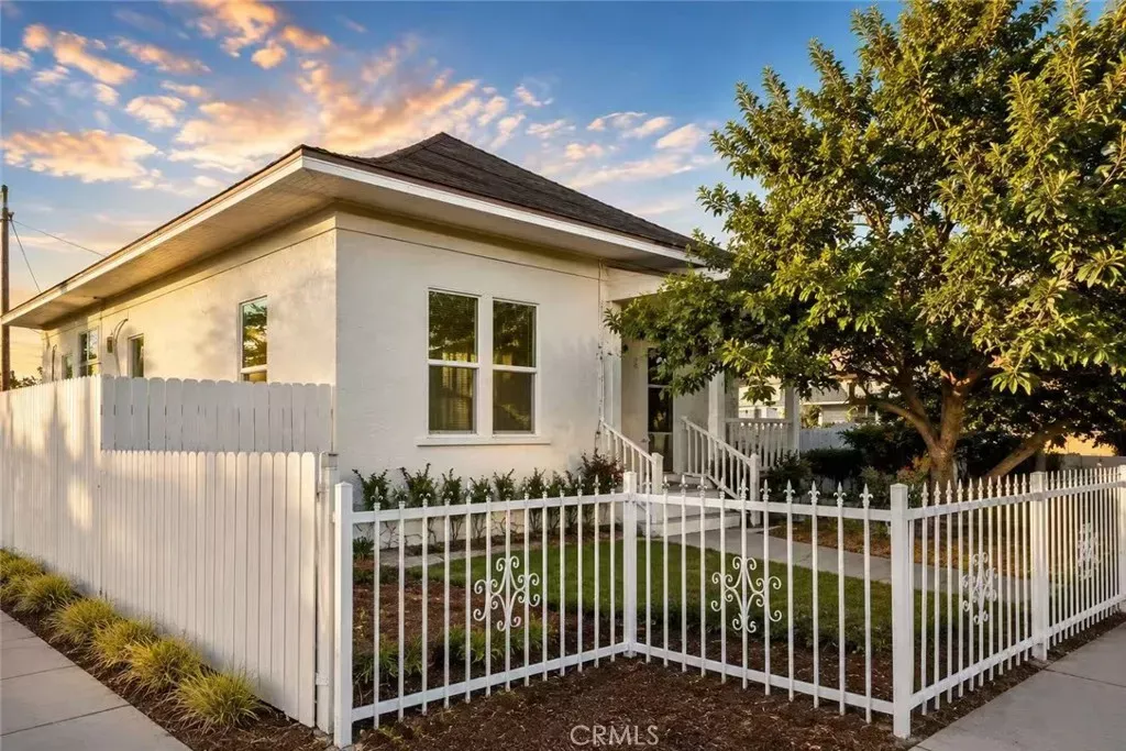 Property Photo:  760 S Elm St  CA 91766 
