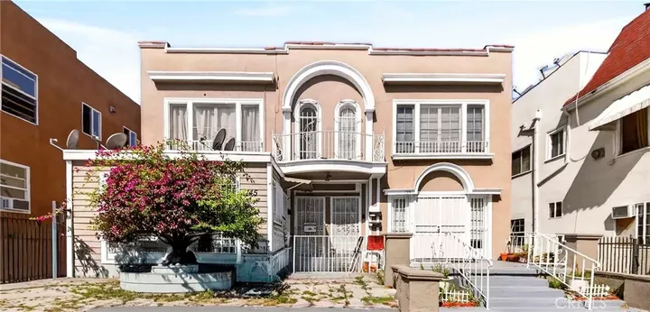Property Photo:  139 S Manhattan 145  CA 90004 