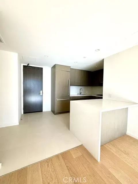 Property Photo: 889 Francisco CA 90017