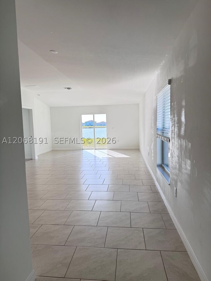 Property Photo:  17711 Paradiso Way 17711  FL 33917 