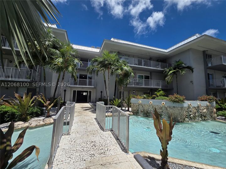Property Photo:  7401 SW 82nd St 201S  FL 33143 