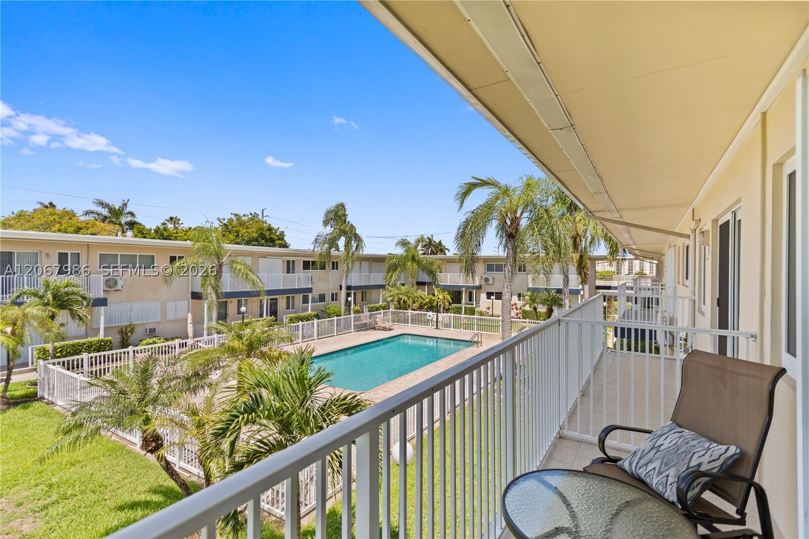 Property Photo: 223 S Federal Hwy 60 FL 33004