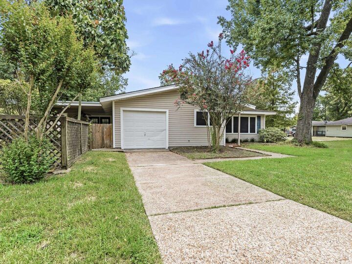 Property Photo: 5990 Sallie TX 77706