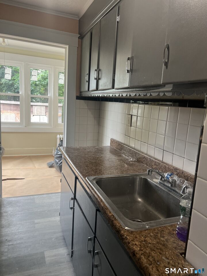 Property Photo:  101 Jacobs Street  CT 06010 
