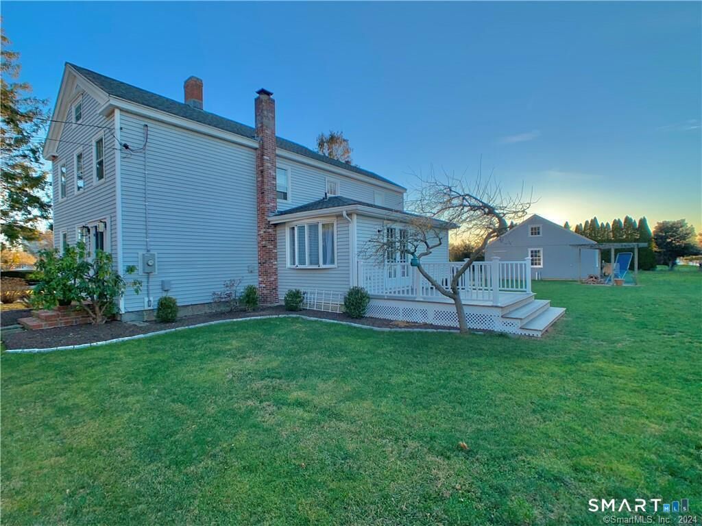 Property Photo:  270 North Water Street  CT 06378 