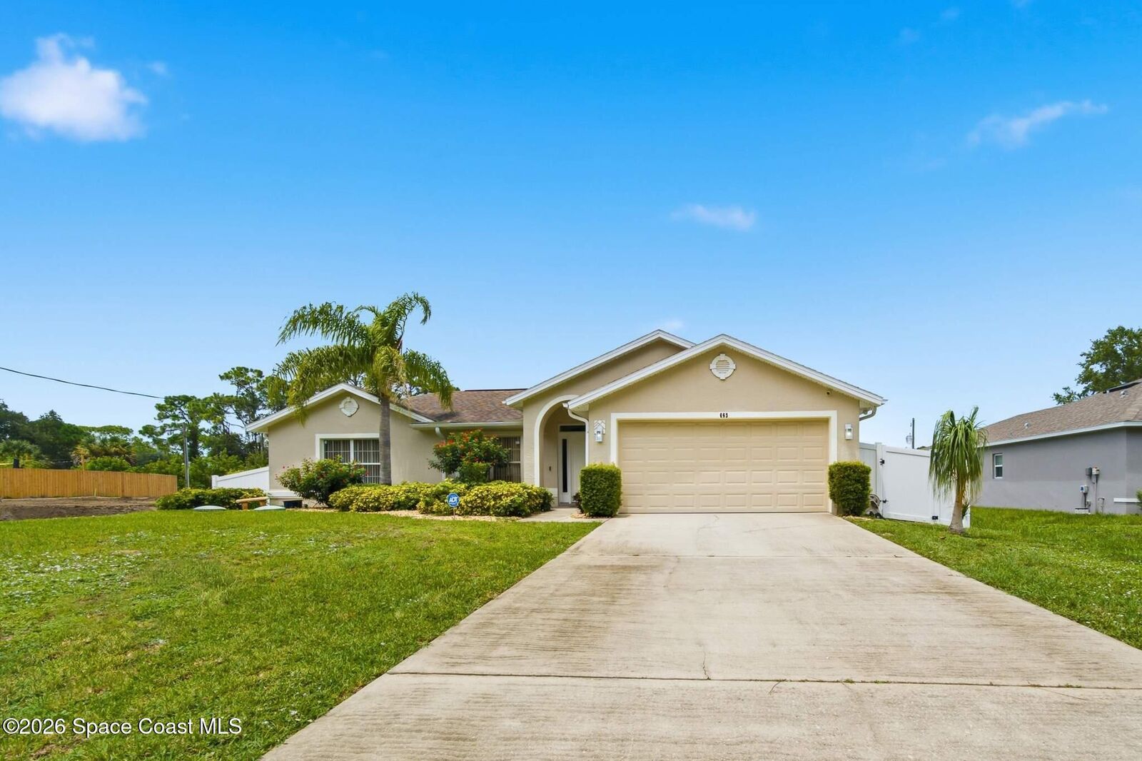 Property Photo: 663 Raleigh Road SE FL 32909