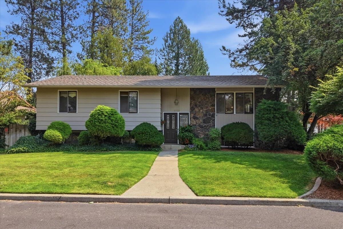 Property Photo: 5225 S Madelia St WA 99223